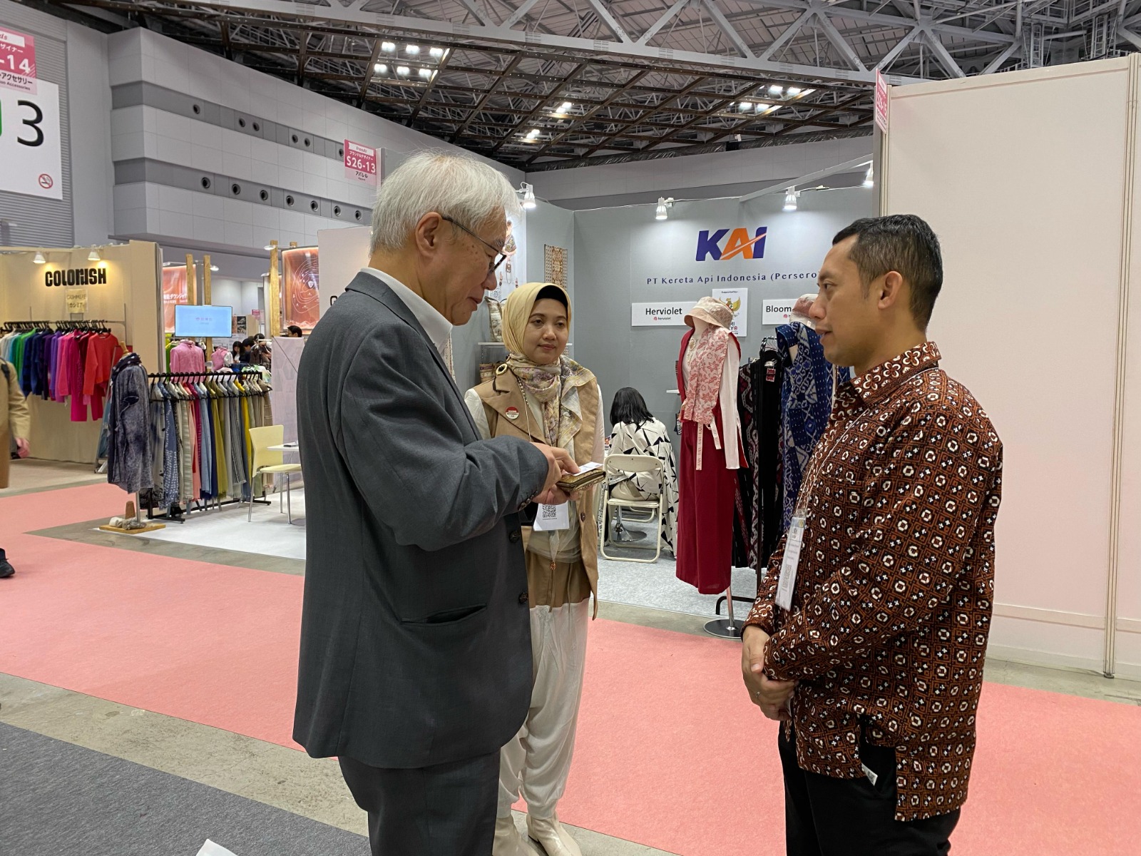 KAI Dorong UMKM Indonesia Tembus Pasar Tokyo Lewat Fashion World 2025