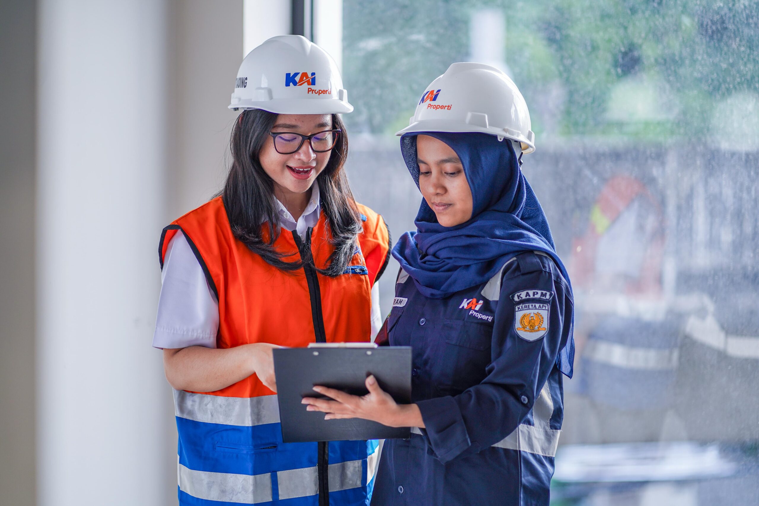 Kartini Generasi Muda: Perempuan Berdaya di Infrastruktur Kereta