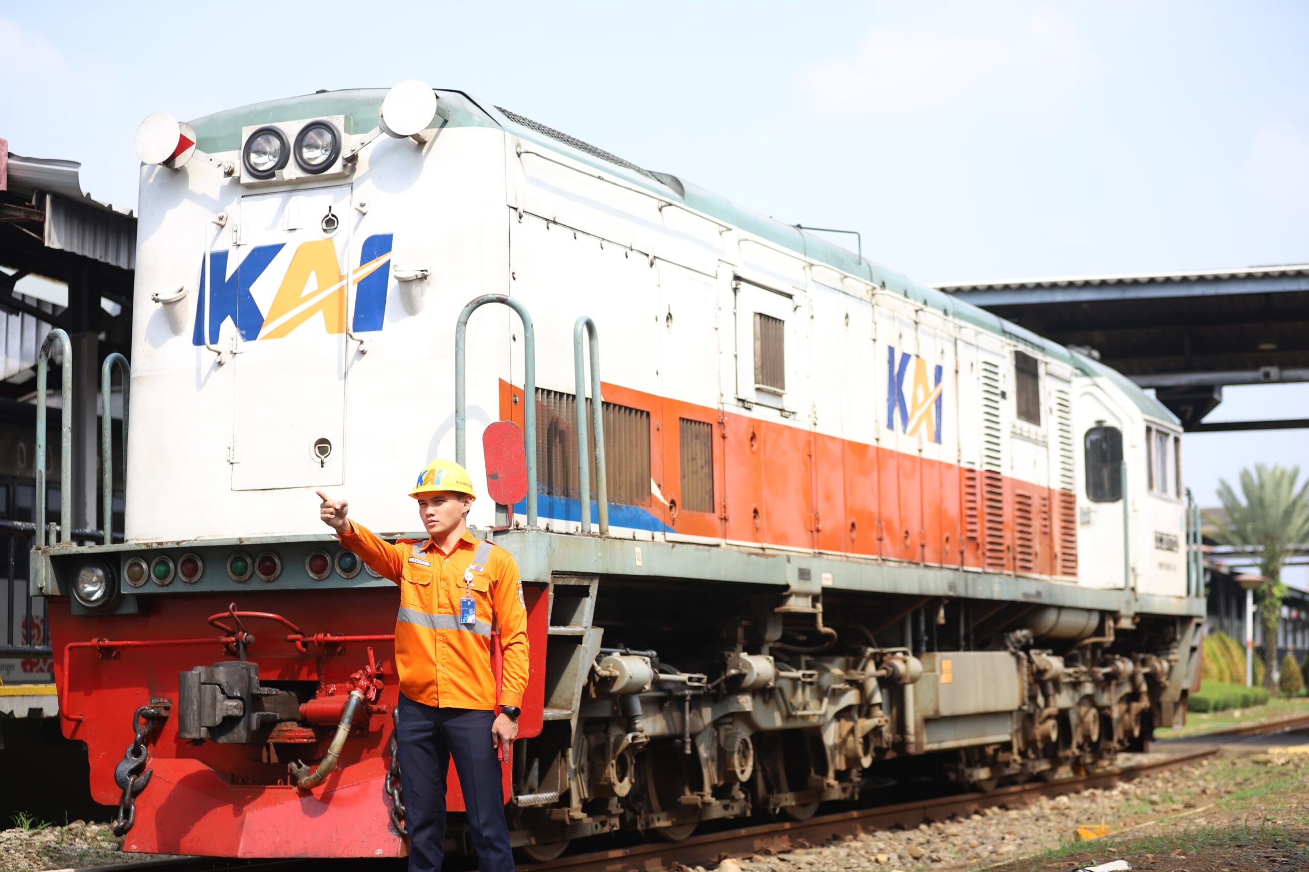 KAI Tingkatkan Keamanan Layanan Kereta dengan Sertifikasi Petugas Operasional