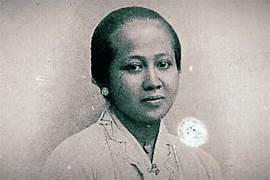 ‘Kartini Simbol Keberanian Perempuan untuk Berpikir Kritis’