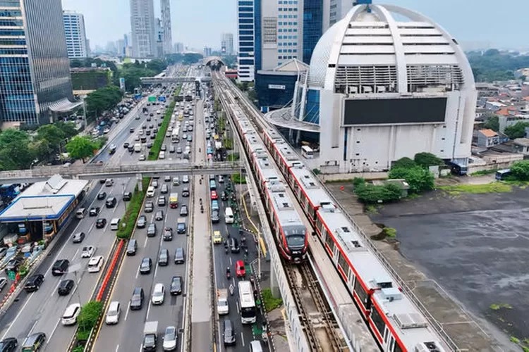 LRT Jabodebek Kembali Catat Rekor Waisak, 202 Ribu Penumpang Pilih Transportasi Publik Andal