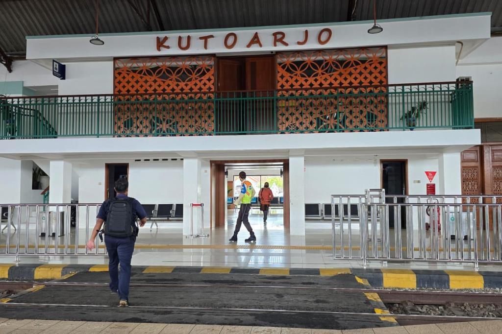 KAI Pastikan Kapasitas Cukup Selama Libur Kenaikan Yesus