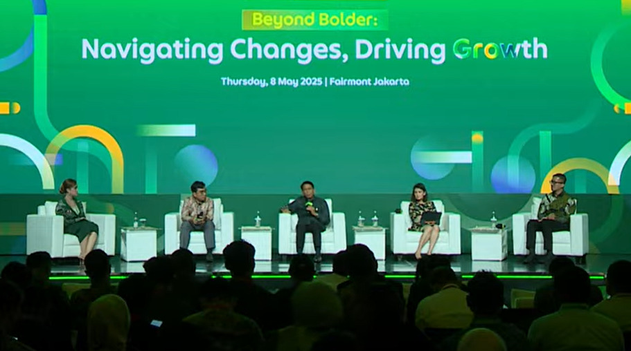 (Foto) Dirut KAI Paparkan Strategi Transformasi di Grab Business Forum 2025