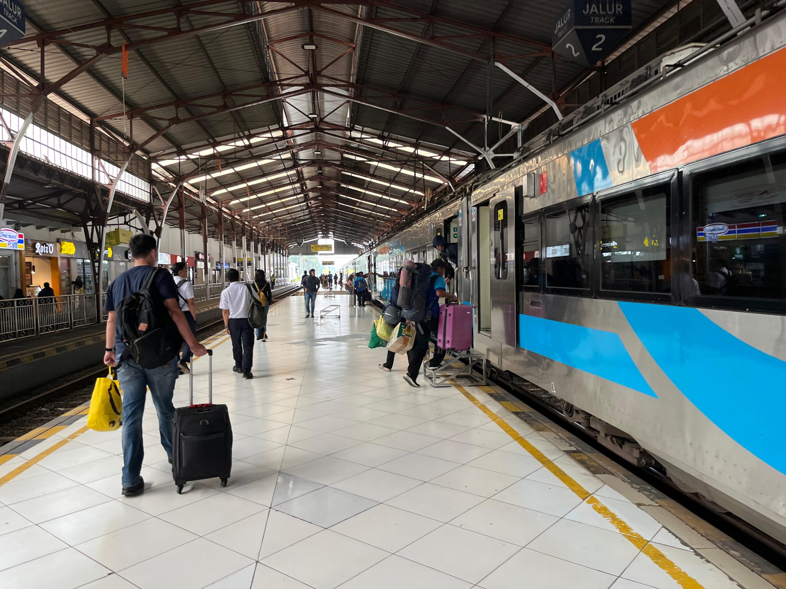 KAI Bandara Catat Rekor Penumpang Tertinggi di Medan Saat Libur Waisak