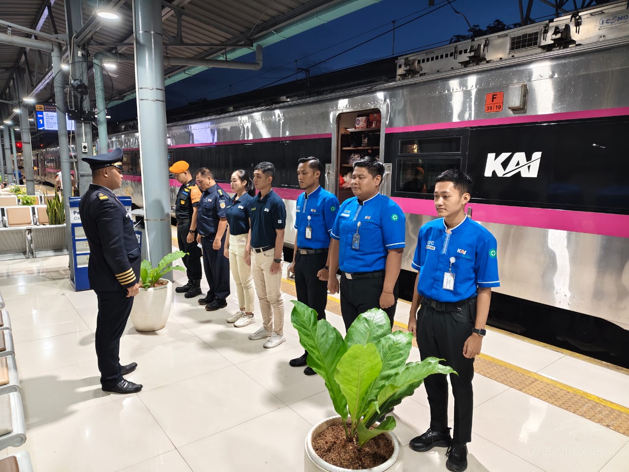 Bukan Sekadar Formalitas, “Safety Talk” Kini Jadi Rutinitas Penting di KAI Daop 5 Purwokerto